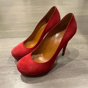 Gucci Suede Pumps